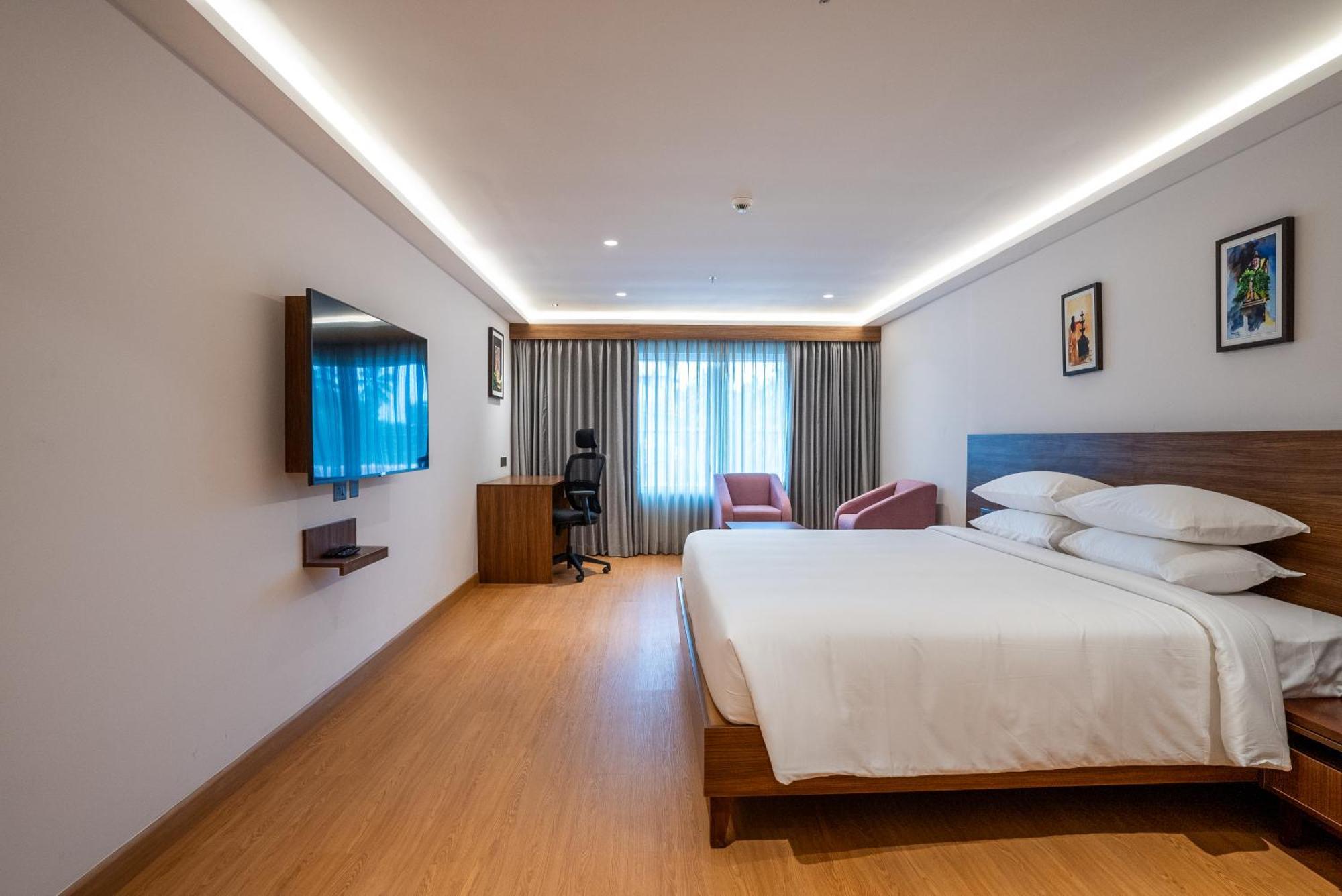 Lilac Hotel Guruvāyūr Extérieur photo