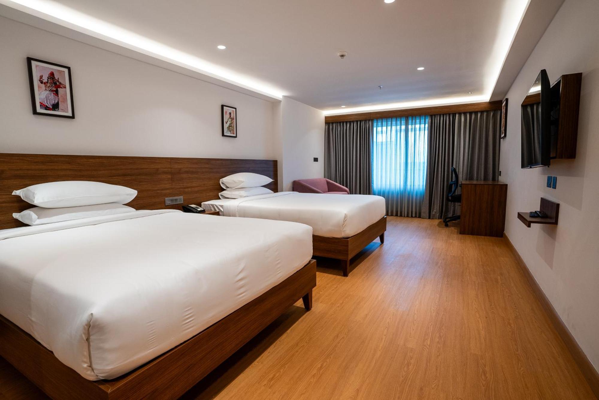 Lilac Hotel Guruvāyūr Extérieur photo