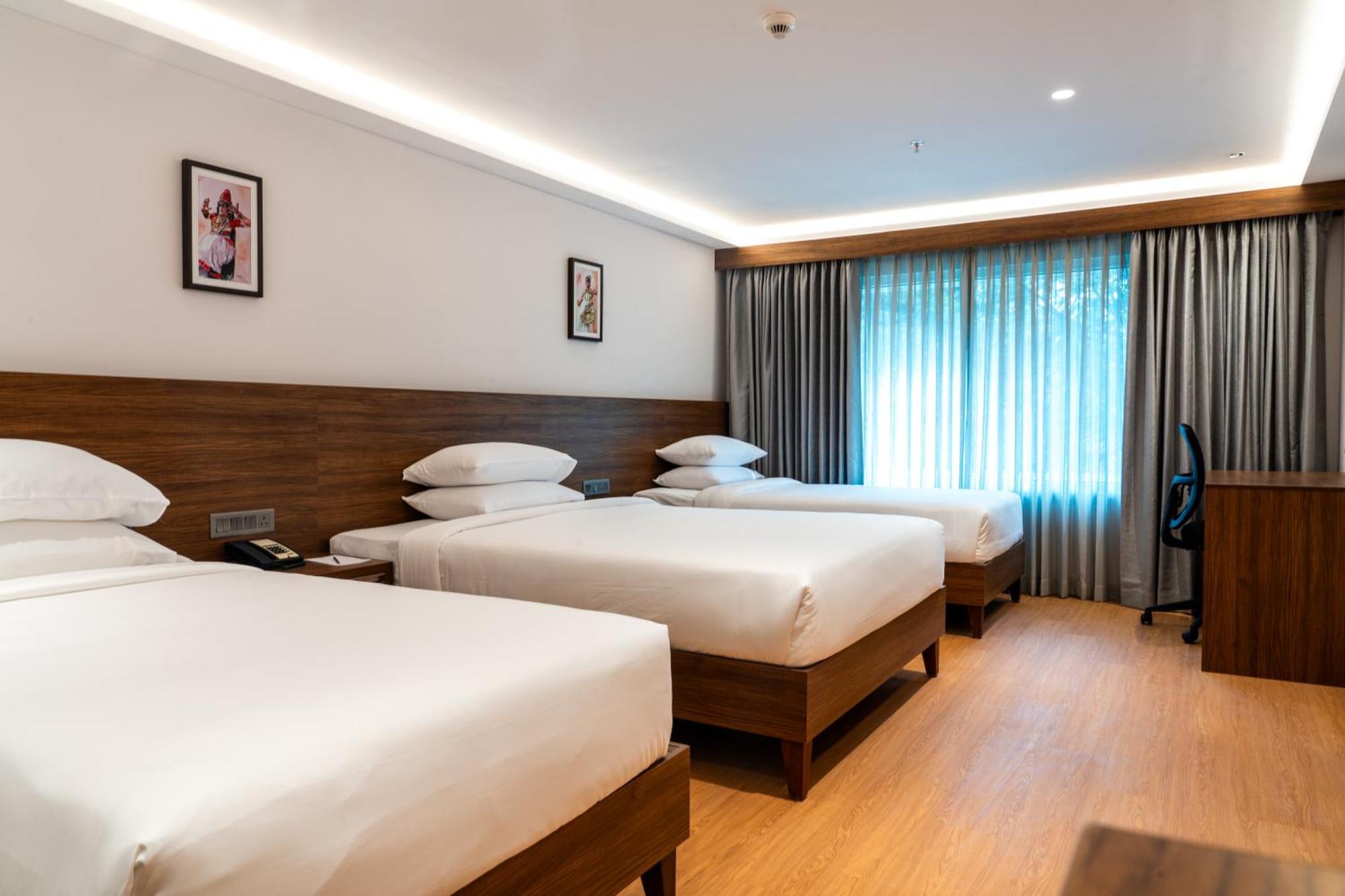 Lilac Hotel Guruvāyūr Extérieur photo