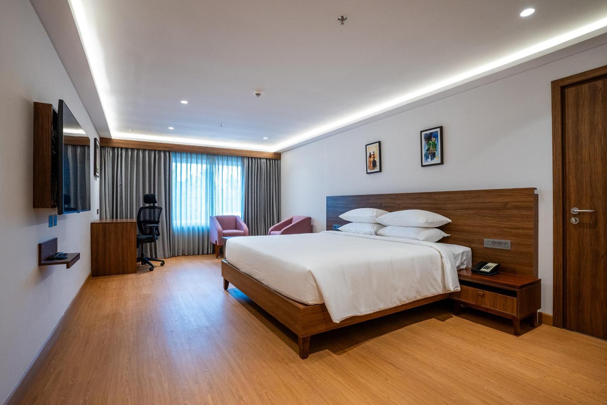Lilac Hotel Guruvāyūr Extérieur photo