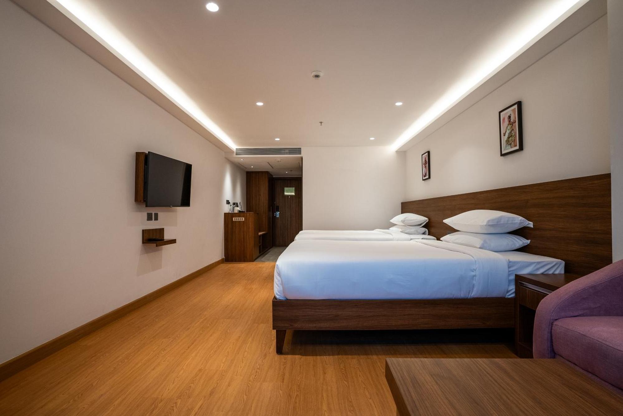 Lilac Hotel Guruvāyūr Extérieur photo