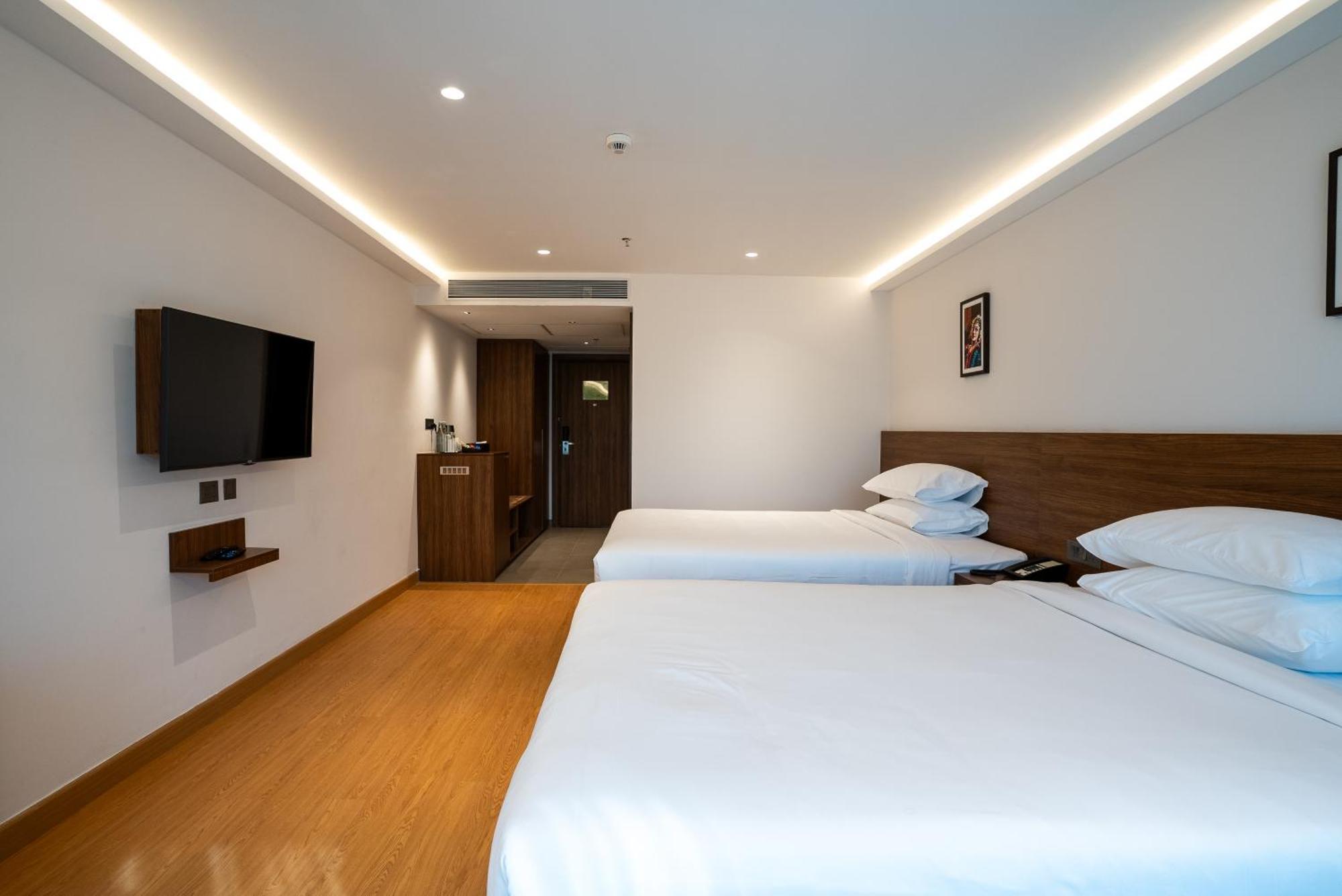 Lilac Hotel Guruvāyūr Extérieur photo