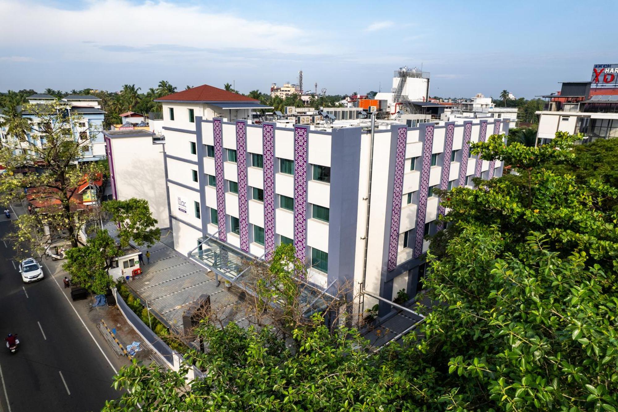 Lilac Hotel Guruvāyūr Extérieur photo
